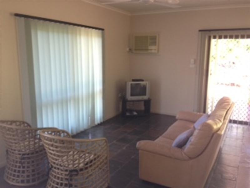 627 Bingil Bay Road, Bingil Bay QLD 4852