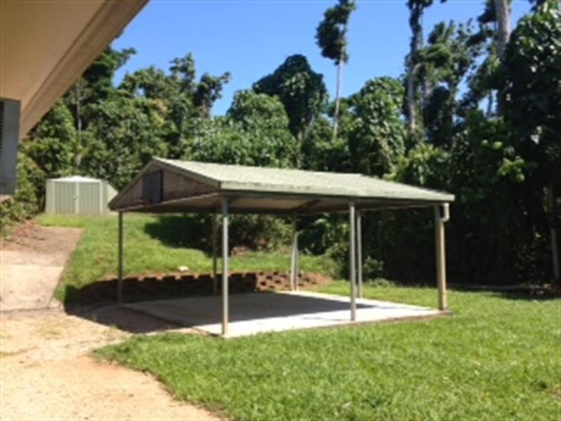 627 Bingil Bay Road, Bingil Bay QLD 4852