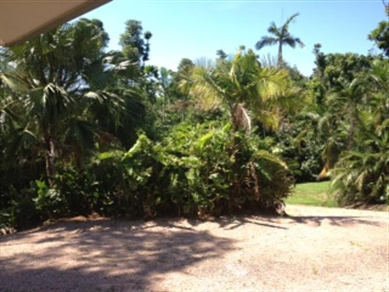 627 Bingil Bay Road, Bingil Bay QLD 4852