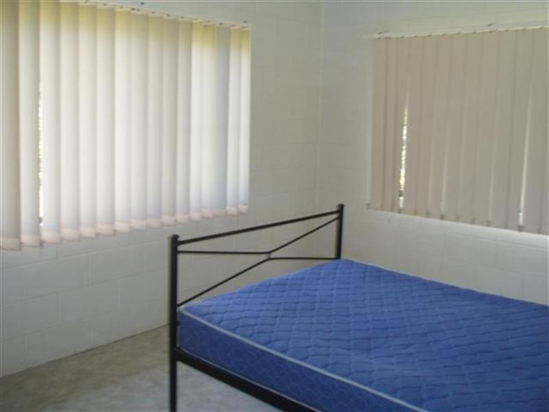 2/32 Seaview Street, Mission Beach QLD 4852