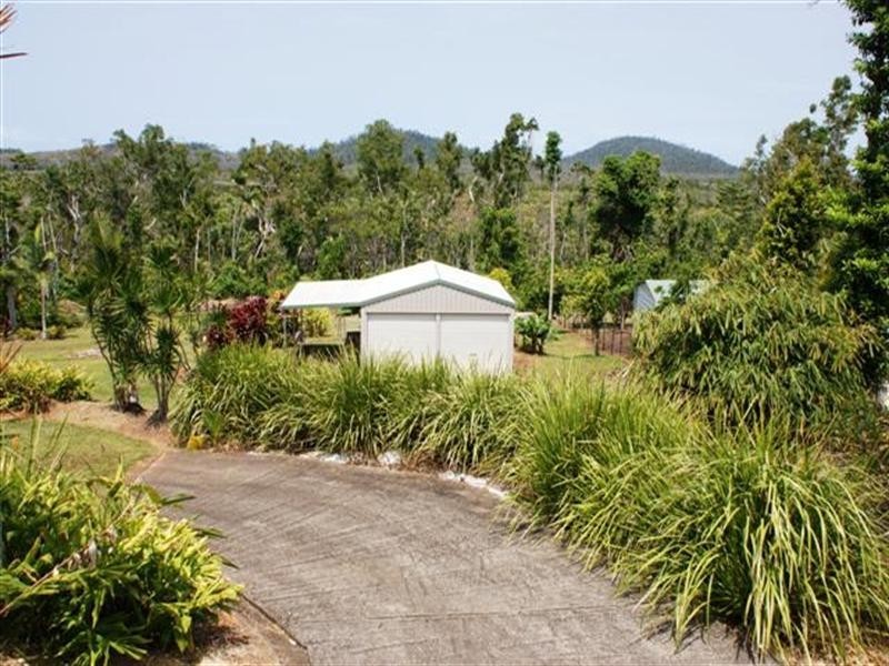 Carmoo QLD 4852