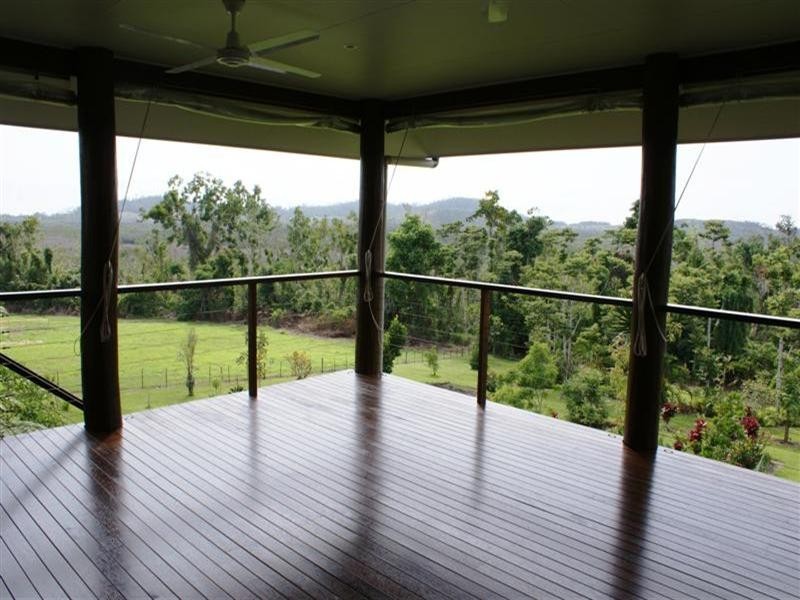 Carmoo QLD 4852
