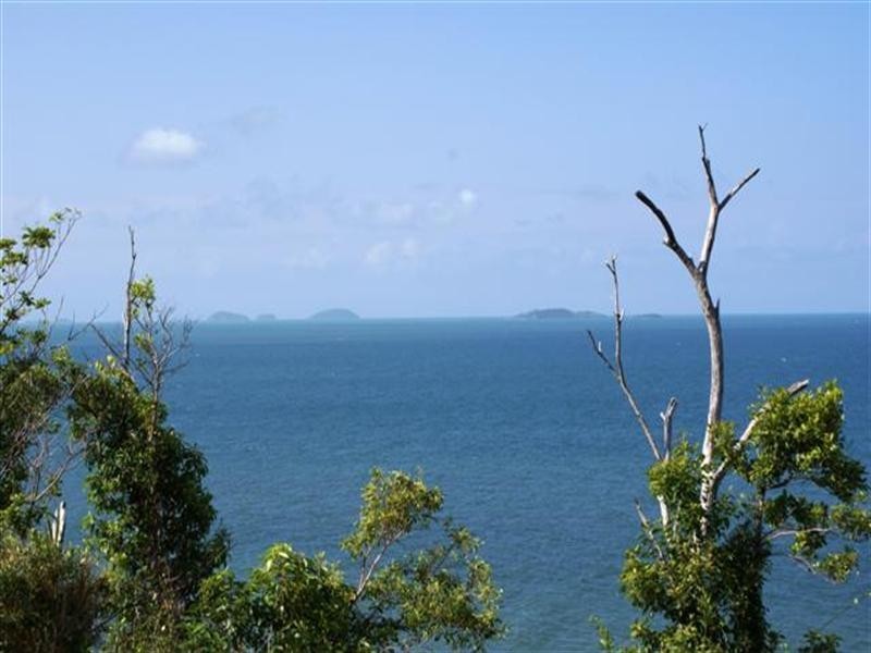 Mission Beach QLD 4852