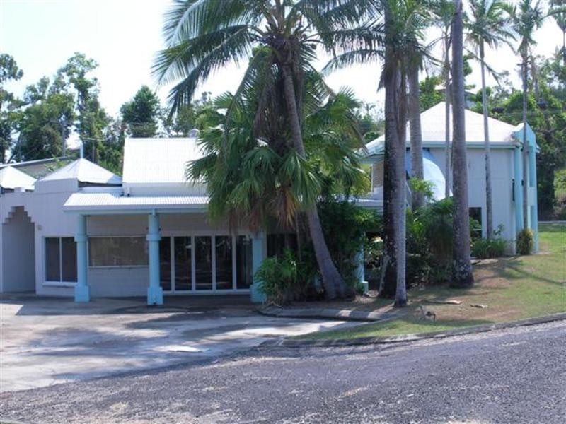 2 Commodore Street, Mission Beach QLD 4852