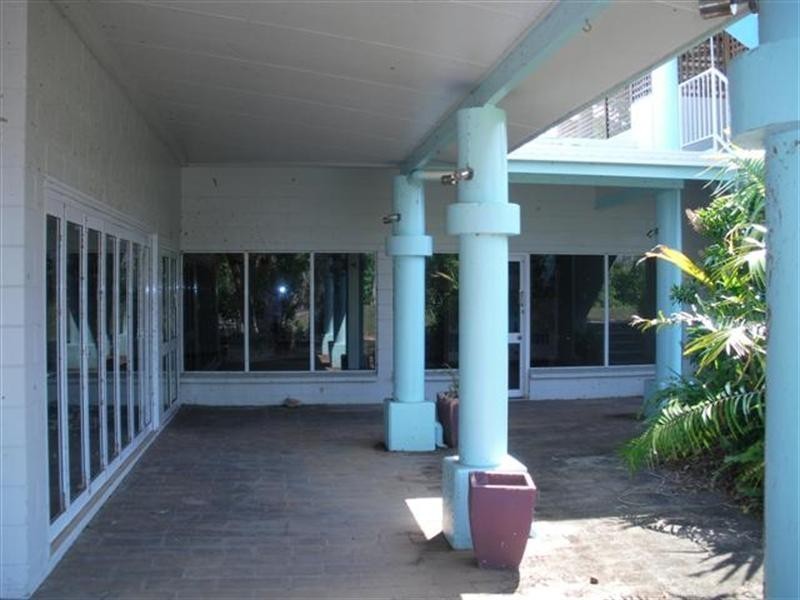 2 Commodore Street, Mission Beach QLD 4852