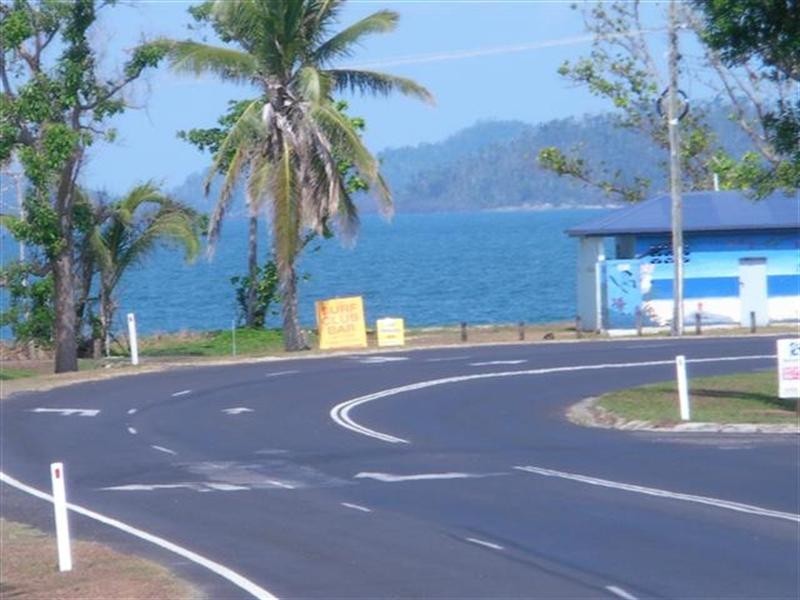 2 Commodore Street, Mission Beach QLD 4852