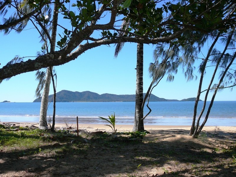 Mission Beach QLD 4852