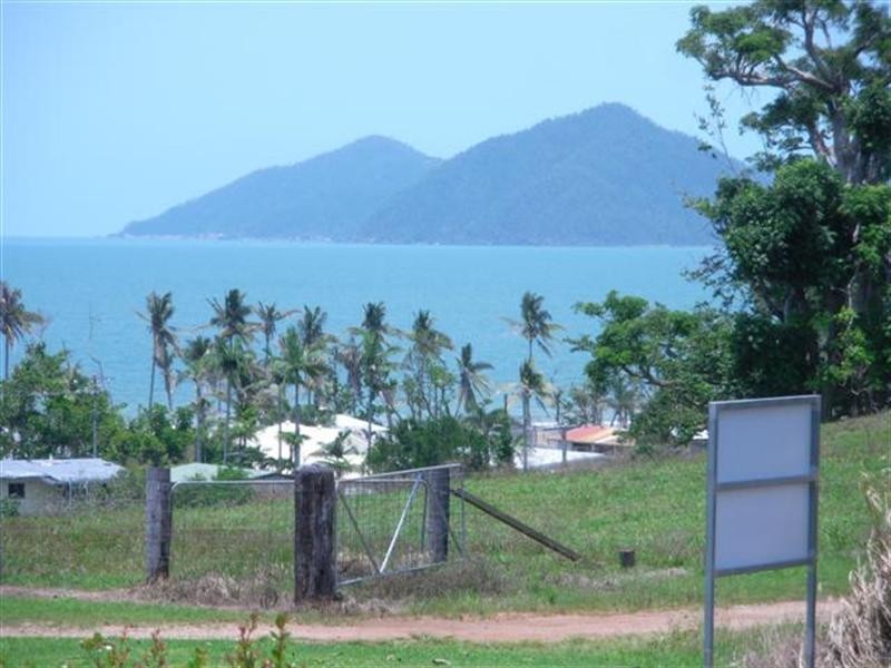 Mission Beach QLD 4852