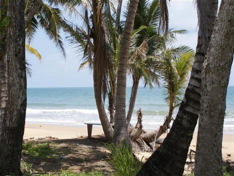 Mission Beach QLD 4852