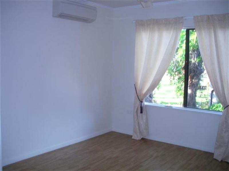 14 Kennedy Esplanade, South Mission QLD 4852