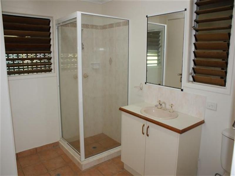 14 Kennedy Esplanade, South Mission QLD 4852