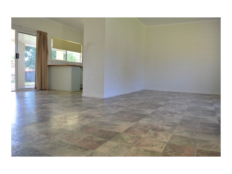 8 YAMALA Close, Mission Beach QLD 4852