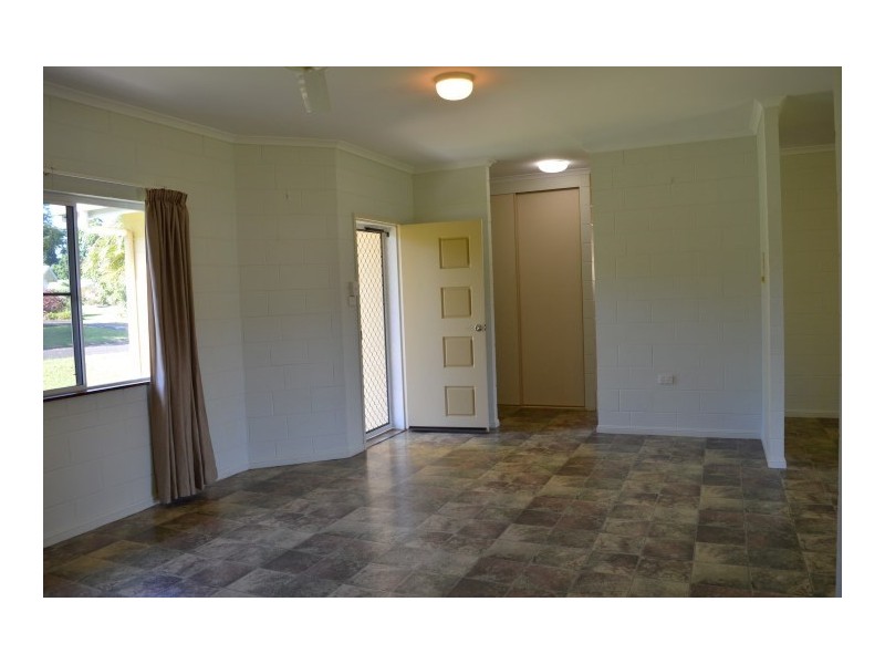 8 YAMALA Close, Mission Beach QLD 4852