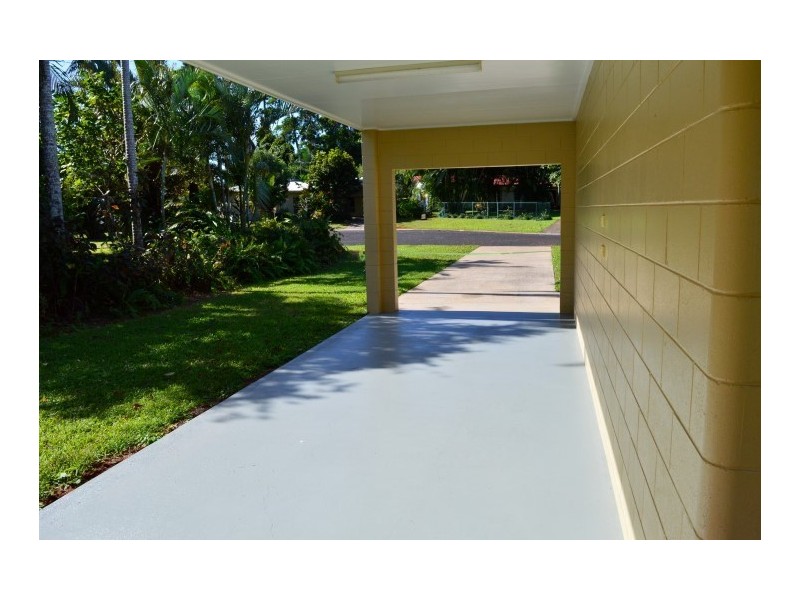 8 YAMALA Close, Mission Beach QLD 4852