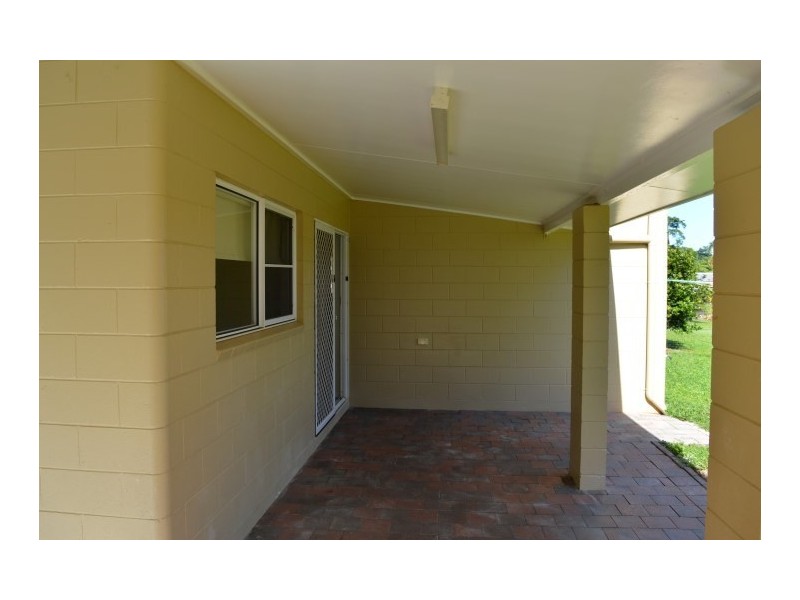 8 YAMALA Close, Mission Beach QLD 4852