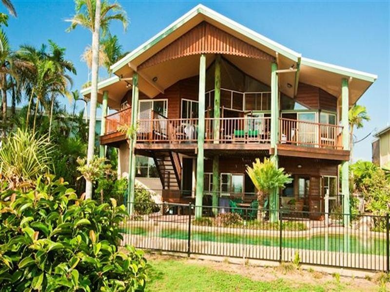 Wongaling Beach QLD 4852