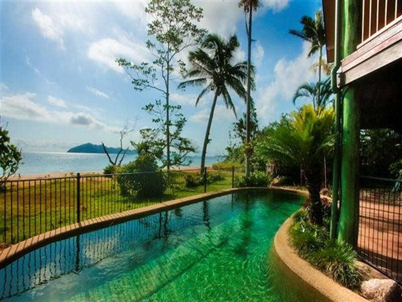 Wongaling Beach QLD 4852