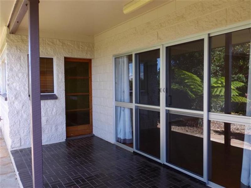 27 Pioneer Street, Bingil Bay QLD 4852