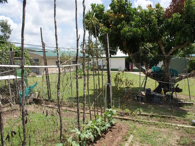 26 glasgow Street, El Arish QLD 4855