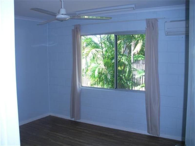 17 Holland Street, Wongaling Beach QLD 4852