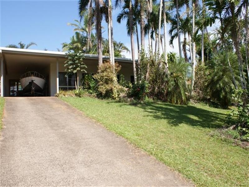 11 Royal Palm Drive, Mission Beach QLD 4852