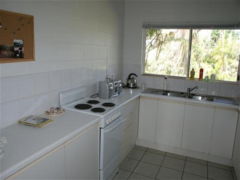 11 Royal Palm Drive, Mission Beach QLD 4852