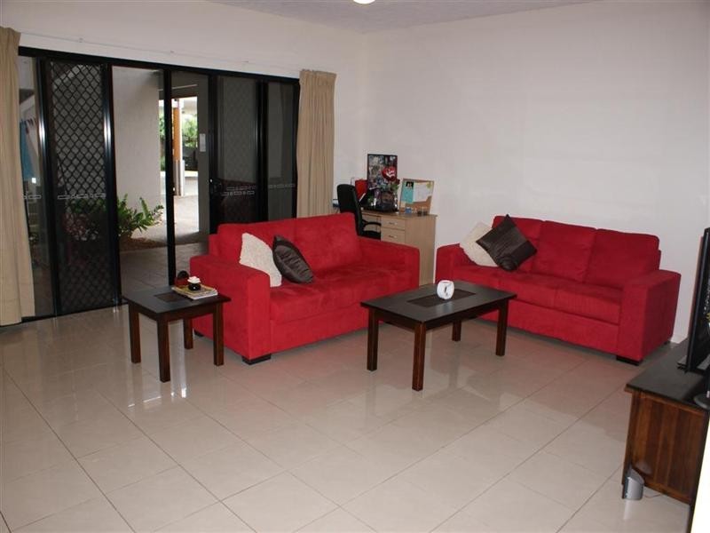 8/56 MARINER Drive, South Mission QLD 4852