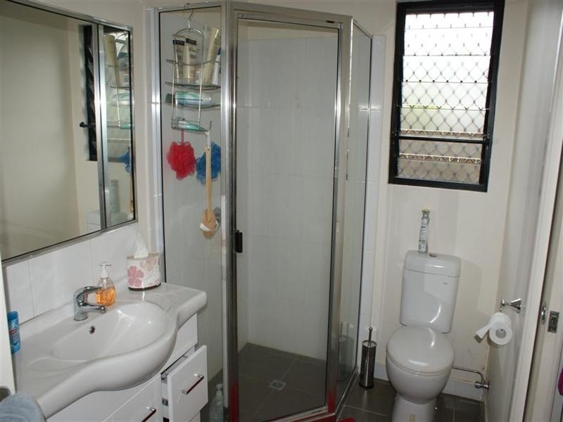 8/56 MARINER Drive, South Mission QLD 4852