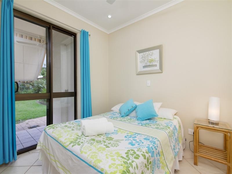104 Kennedy Esplanade, South Mission QLD 4852