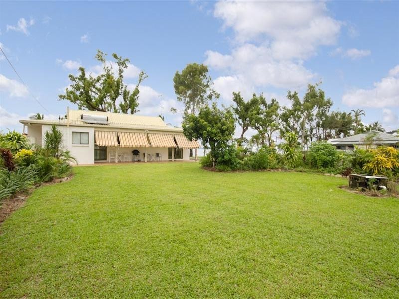 104 Kennedy Esplanade, South Mission QLD 4852