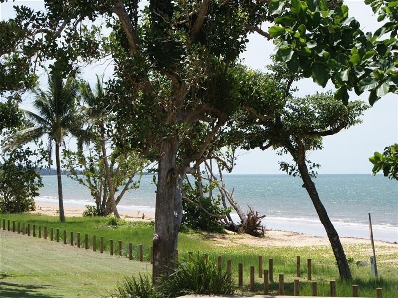 Mission Beach QLD 4852