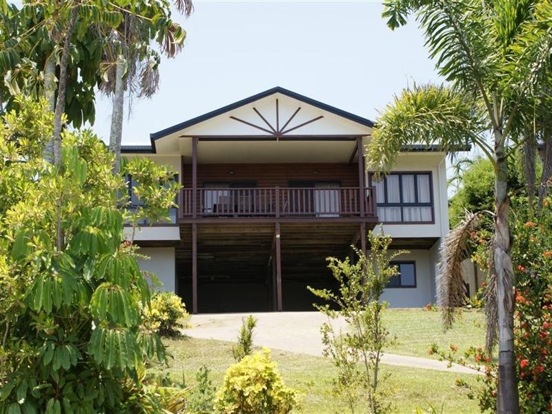 Mission Beach QLD 4852