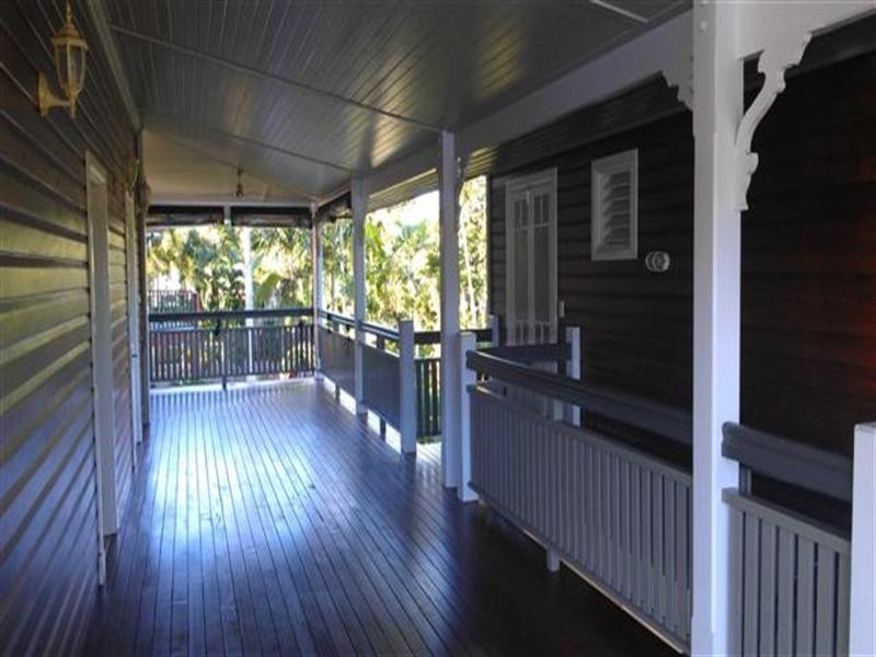 19 Kent Close, Mission Beach QLD 4852