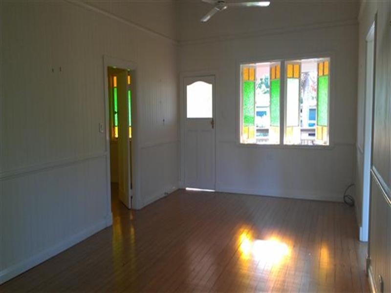 19 Kent Close, Mission Beach QLD 4852