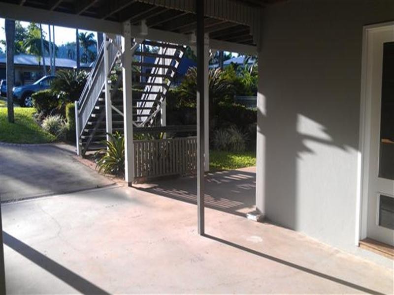 19 Kent Close, Mission Beach QLD 4852