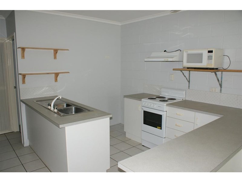 2/20 SEAFARER Street, South Mission QLD 4852