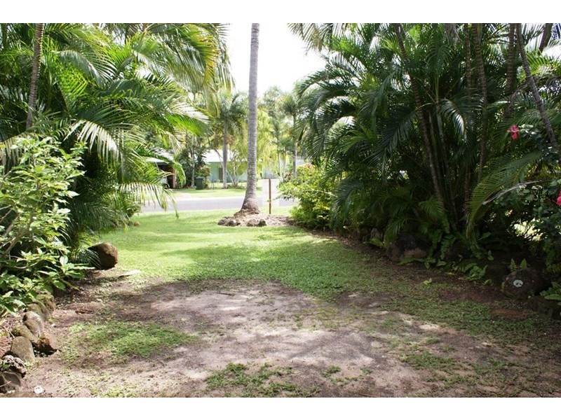 2/20 SEAFARER Street, South Mission QLD 4852