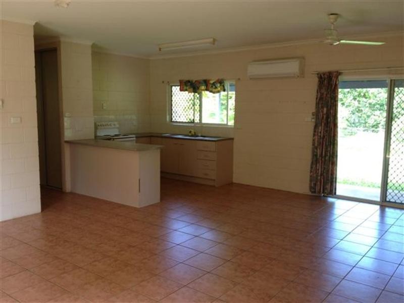 8 Pacific View Drive, Wongaling Beach QLD 4852