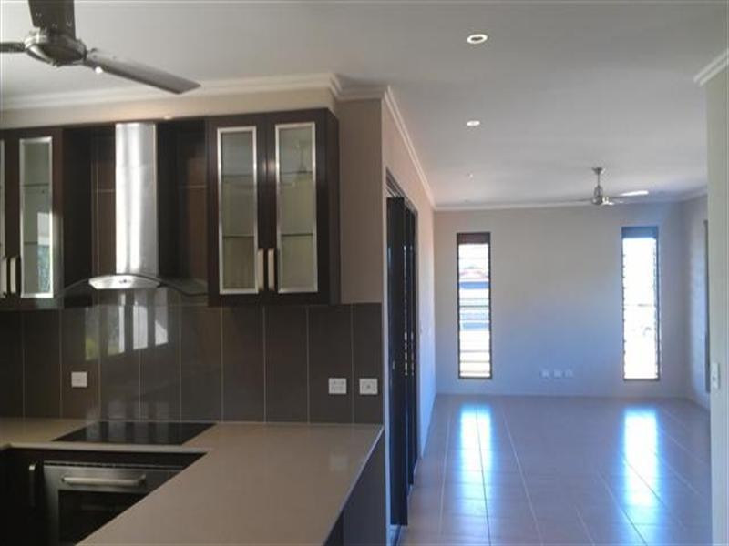 6 Oceanview Drive, Wongaling Beach QLD 4852
