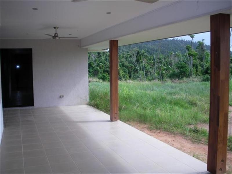 6 Oceanview Drive, Wongaling Beach QLD 4852