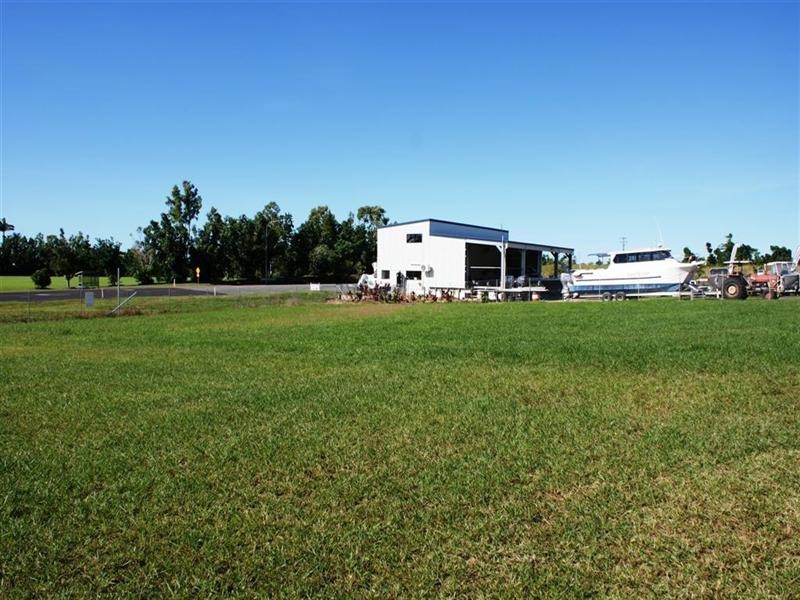 4 SHEPHERD Close, Mission Beach QLD 4852