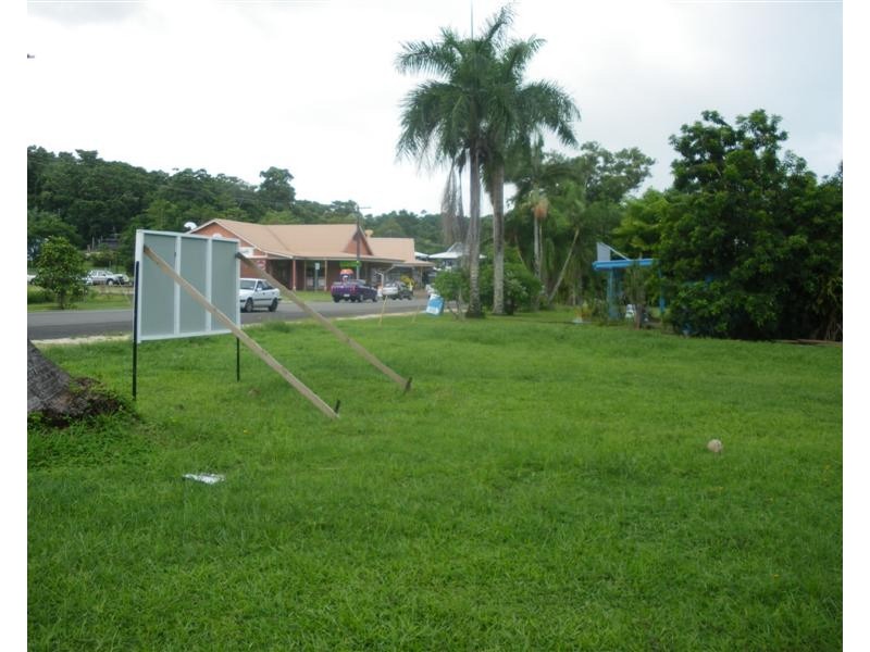 27 Porter Promenade, Mission Beach QLD 4852