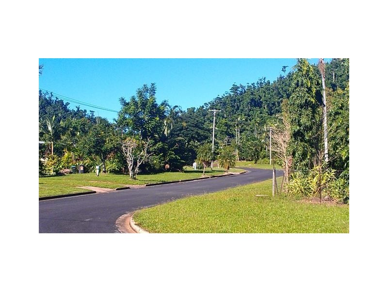 26 Webb Court, Bingil Bay QLD 4852