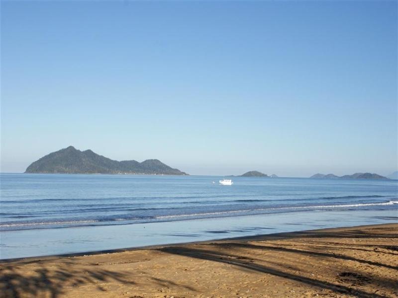 Wongaling Beach QLD 4852