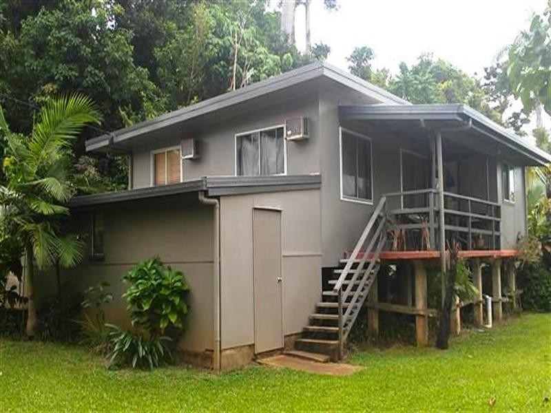 11 Endeavour Avenue, Mission Beach QLD 4852