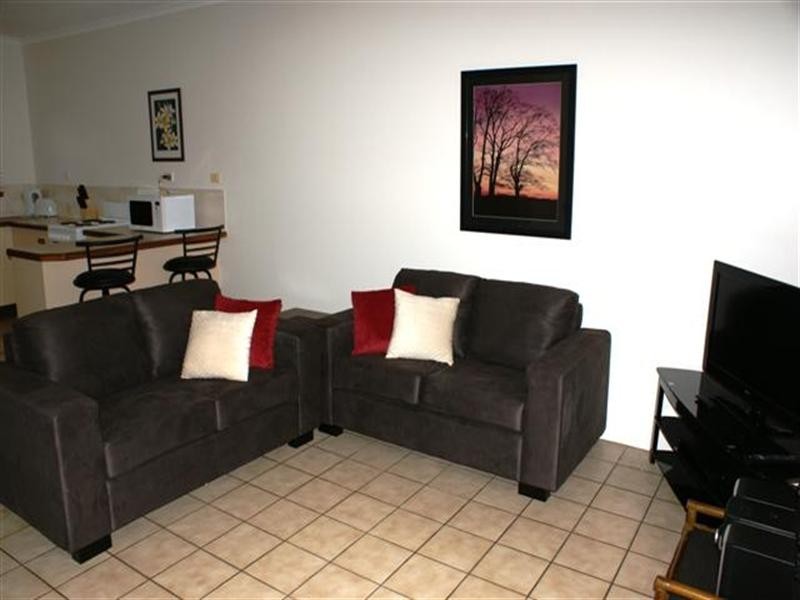 2/16 Wongaling Beach Road, Wongaling Beach QLD 4852