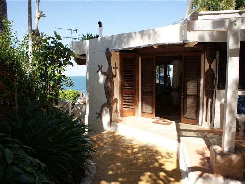 Mission Beach QLD 4852