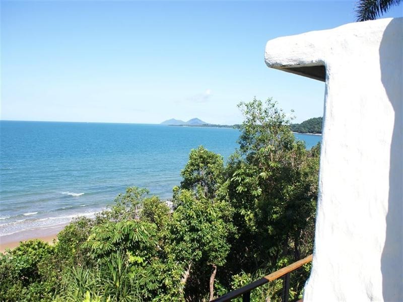 Mission Beach QLD 4852