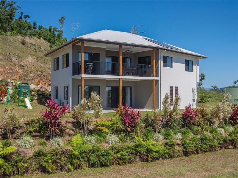 Mission Beach QLD 4852