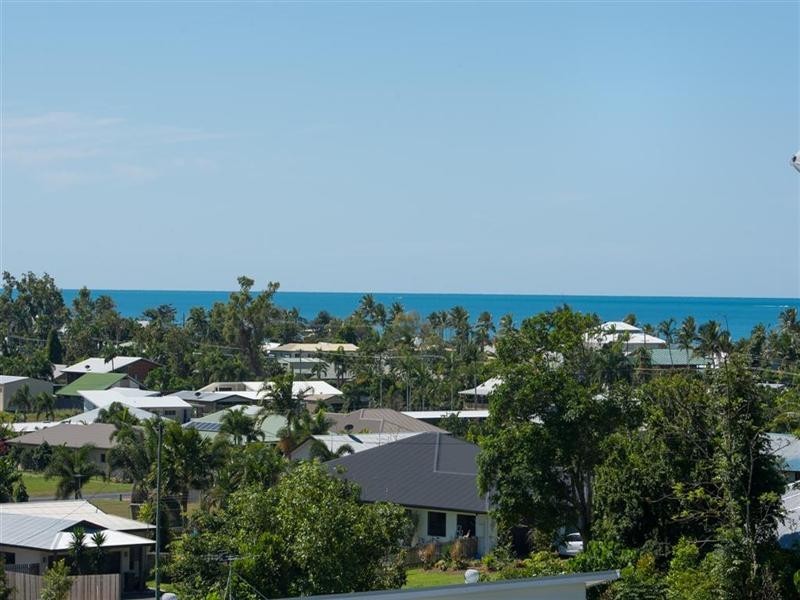 Mission Beach QLD 4852